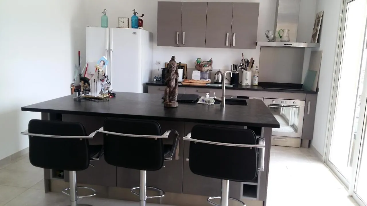 Chambres De La Terre Blanche Sanary-sur-Mer Bed & Breakfast