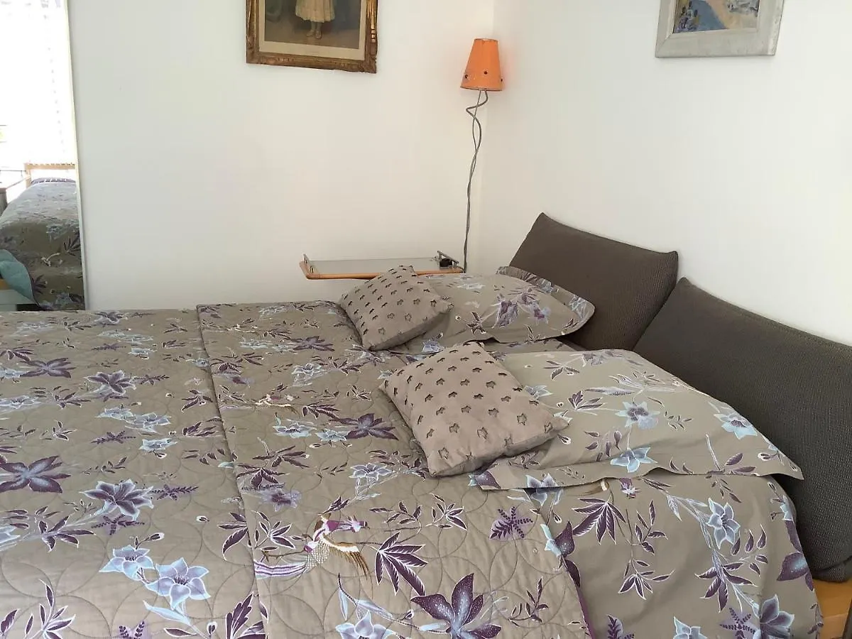 Chambres de la Terre Blanche Sanary-sur-Mer 0*,  France