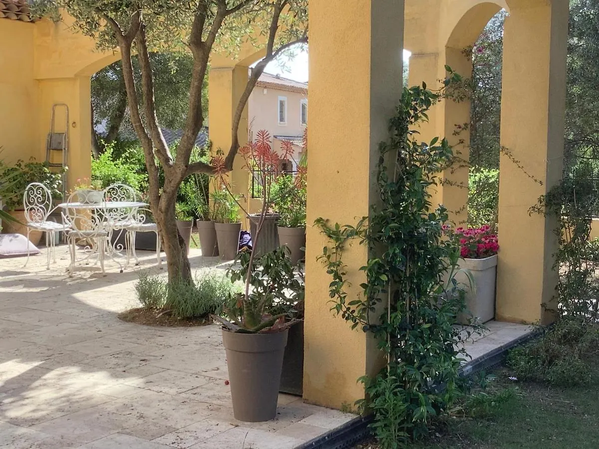 Couette-café Chambres de la Terre Blanche Sanary-sur-Mer France